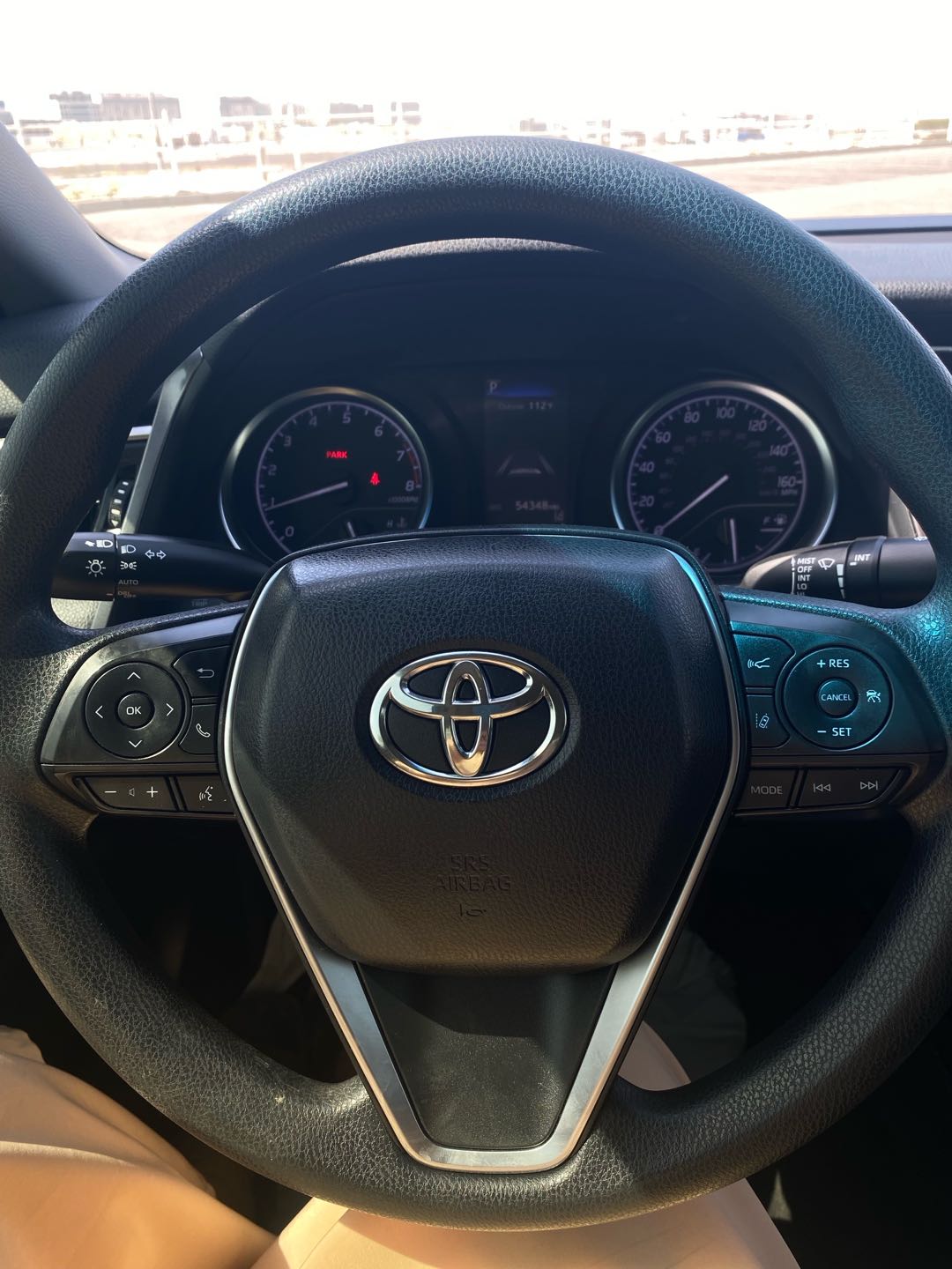 Car Image 2018 TOYOTA CAMRY LE