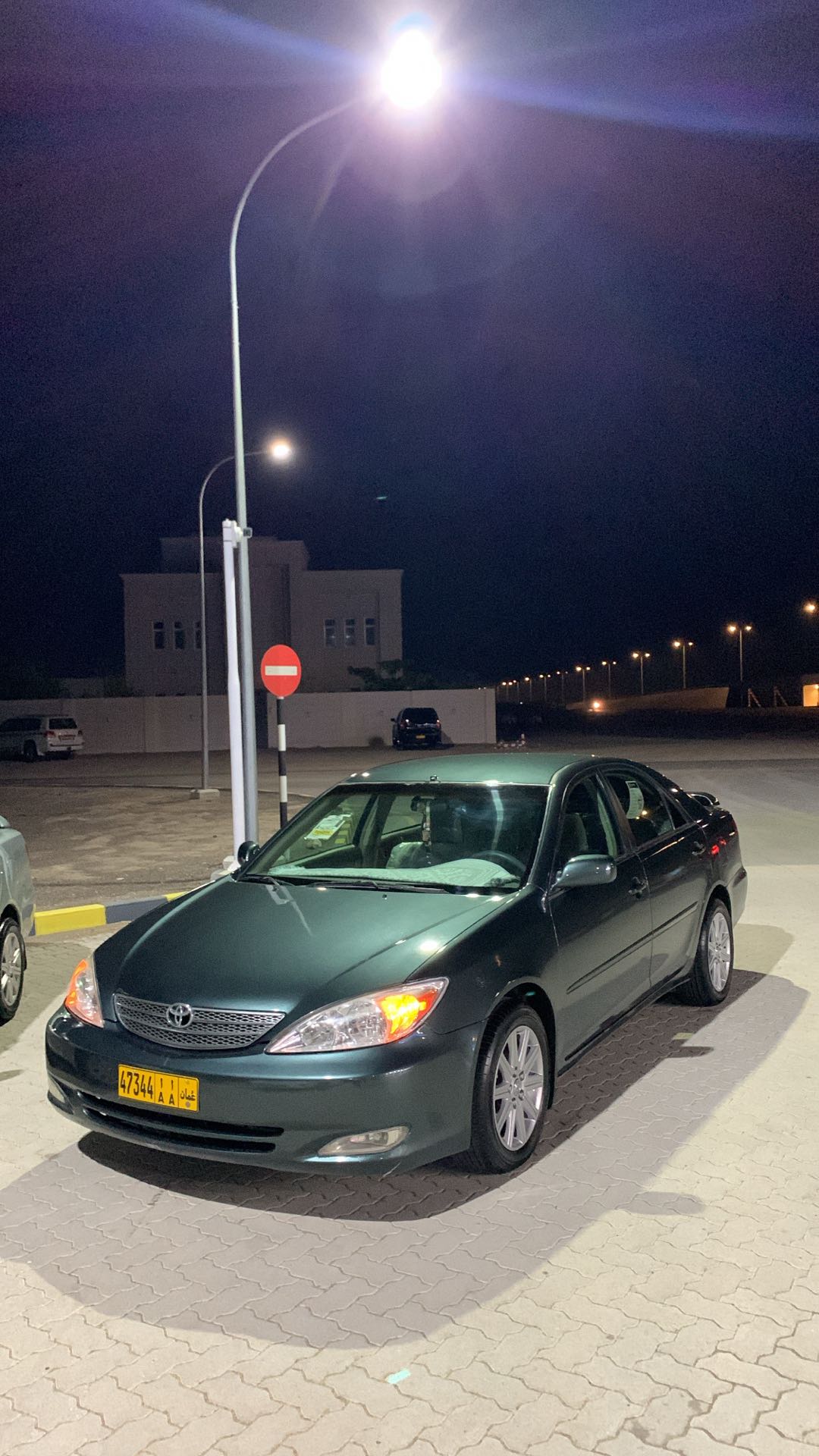 Car Image 2003 TOYOTA CAMRY LE