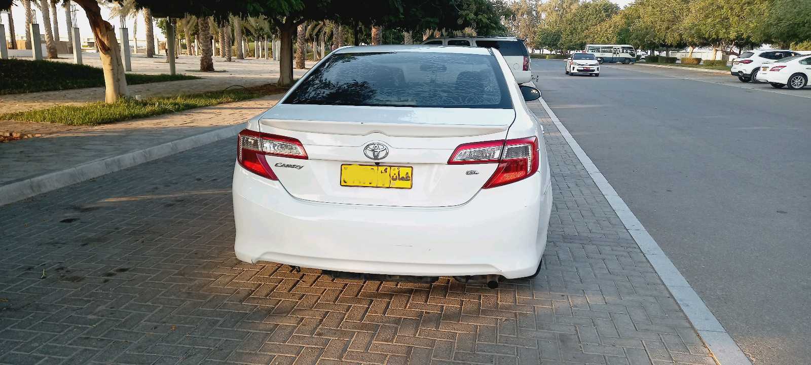 Car Image 2014 TOYOTA CAMRY GL