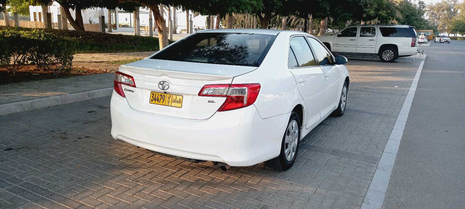Car Image 2014 TOYOTA CAMRY GL