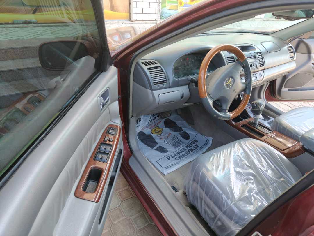 Car Image 2003 TOYOTA CAMRY SE