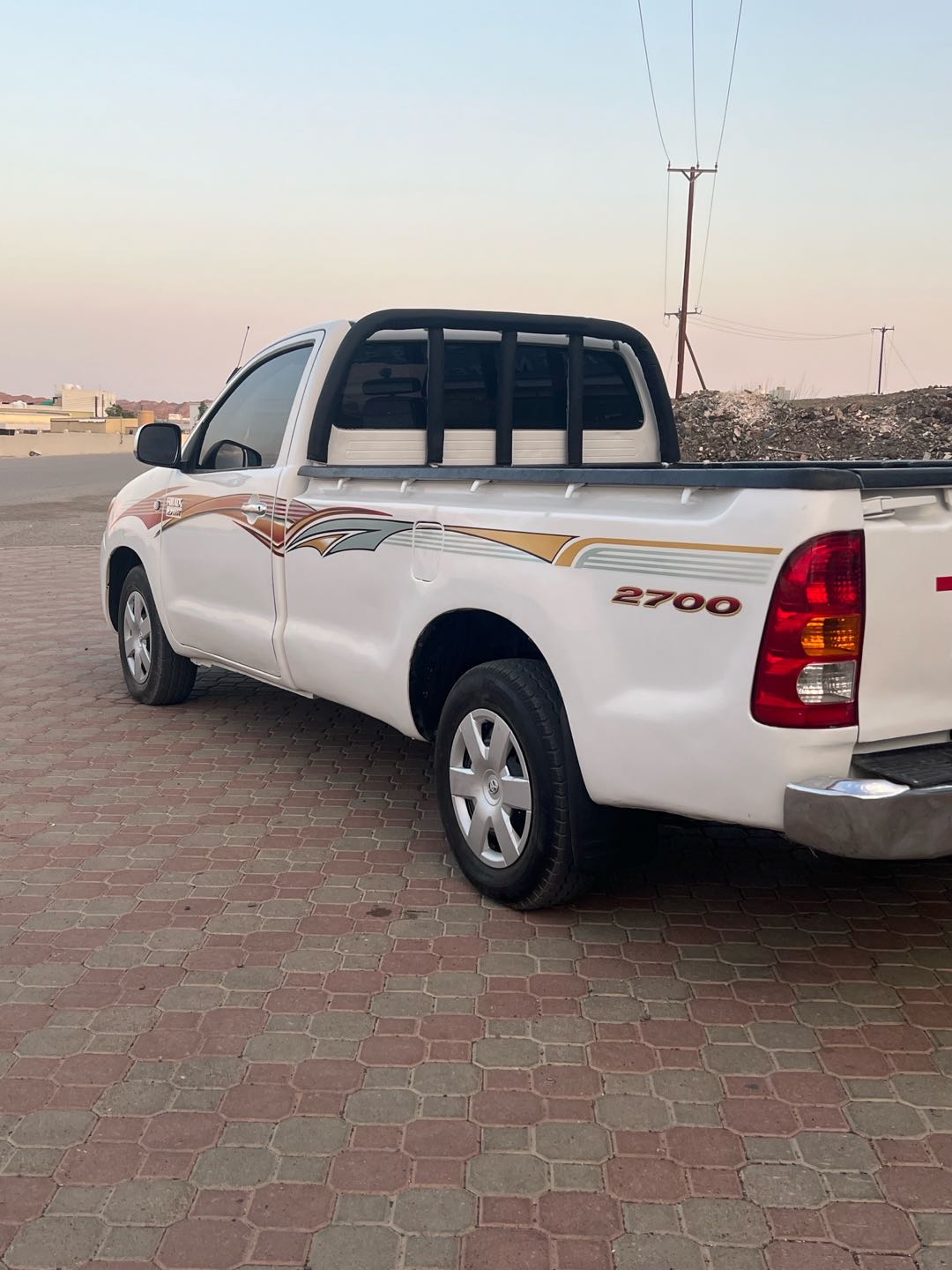 Car Image 2008 TOYOTA HILUX 2.7