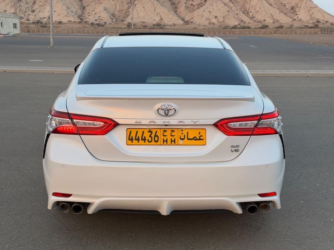 Car Image 2019 TOYOTA CAMRY SE Plus