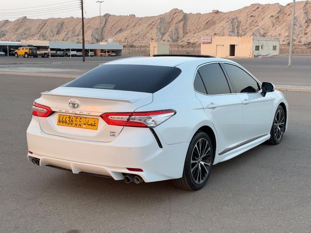 Car Image 2019 TOYOTA CAMRY SE Plus