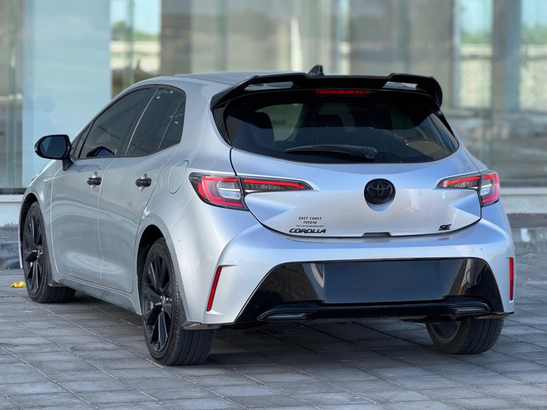 Car Image 2021 TOYOTA COROLLA Hatchback