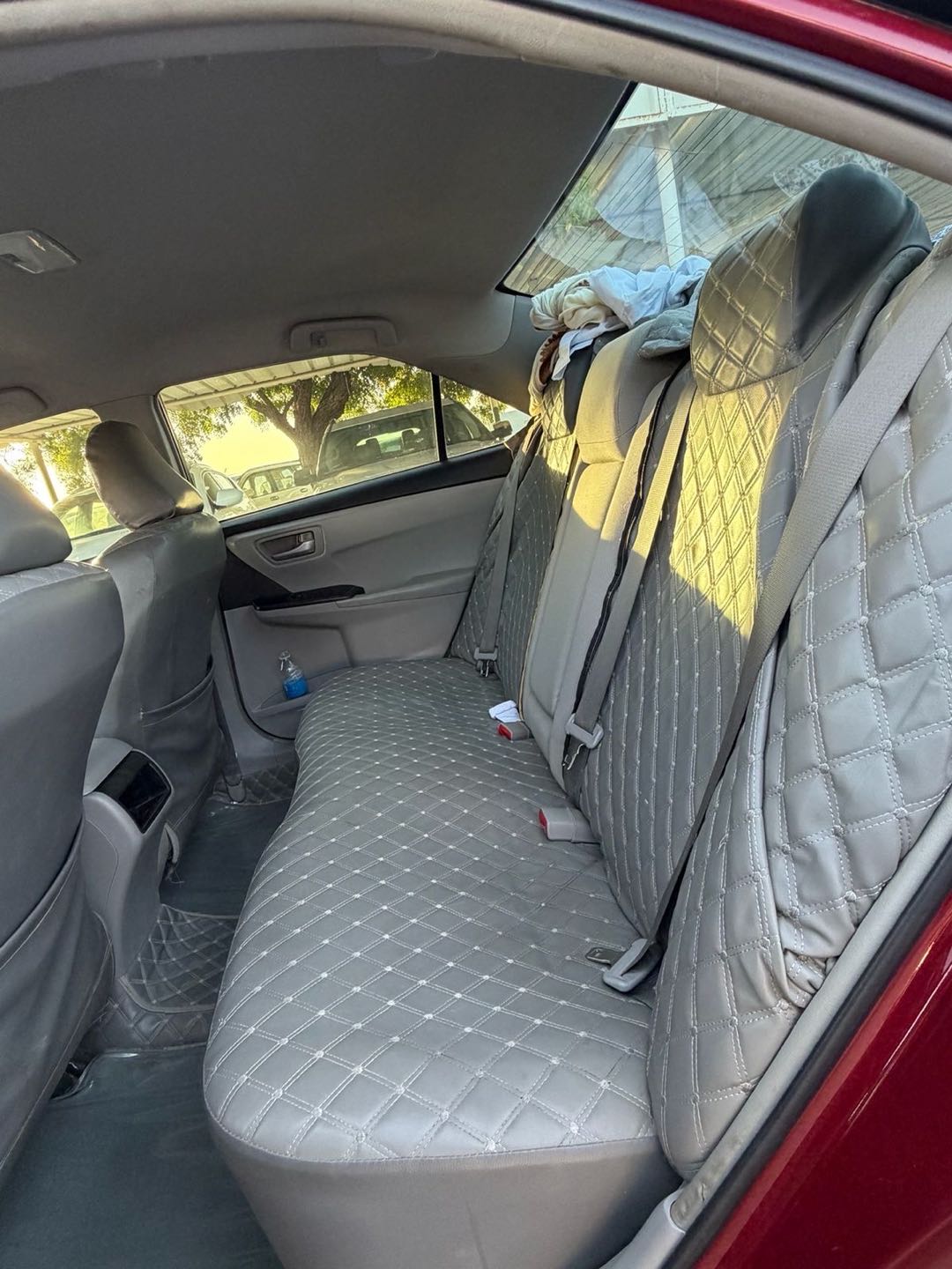 Car Image 2016 TOYOTA CAMRY SE