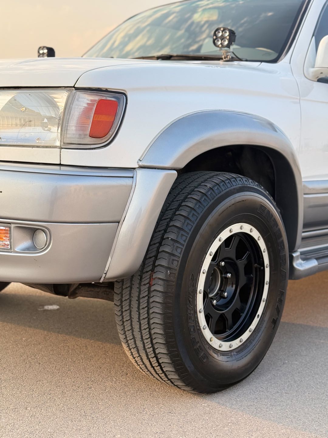 Car Image 2000 TOYOTA 4RUNNER 