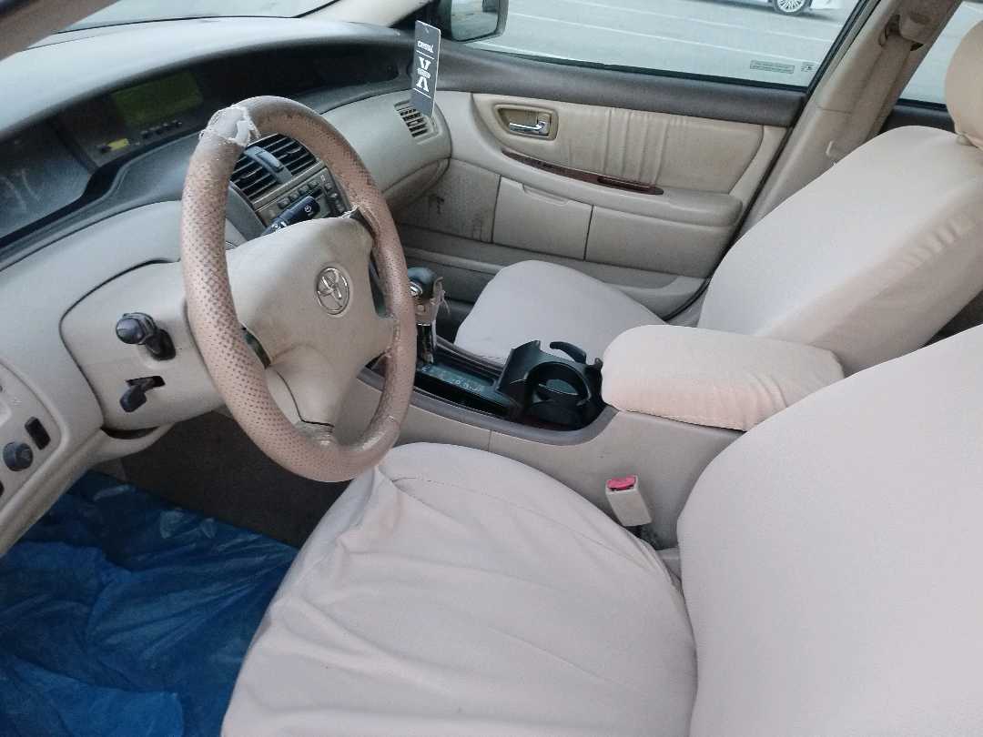 Car Image 2002 TOYOTA AVALON XLS