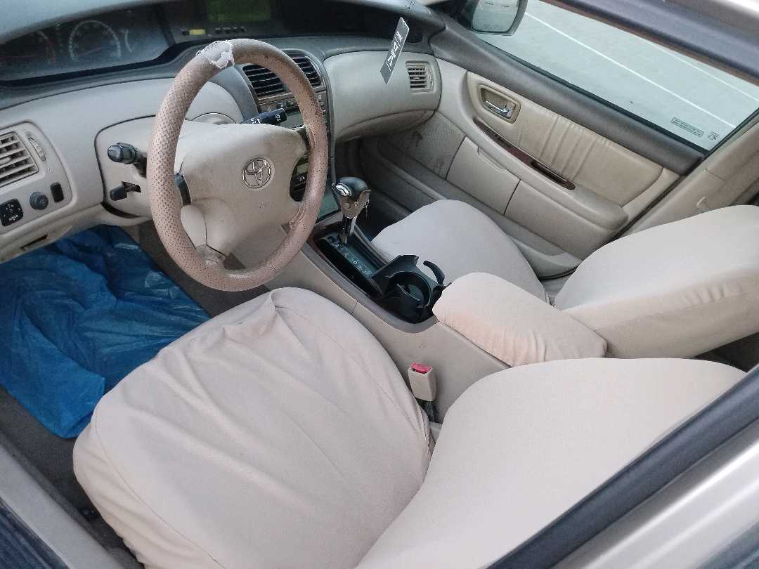 Car Image 2002 TOYOTA AVALON XLS