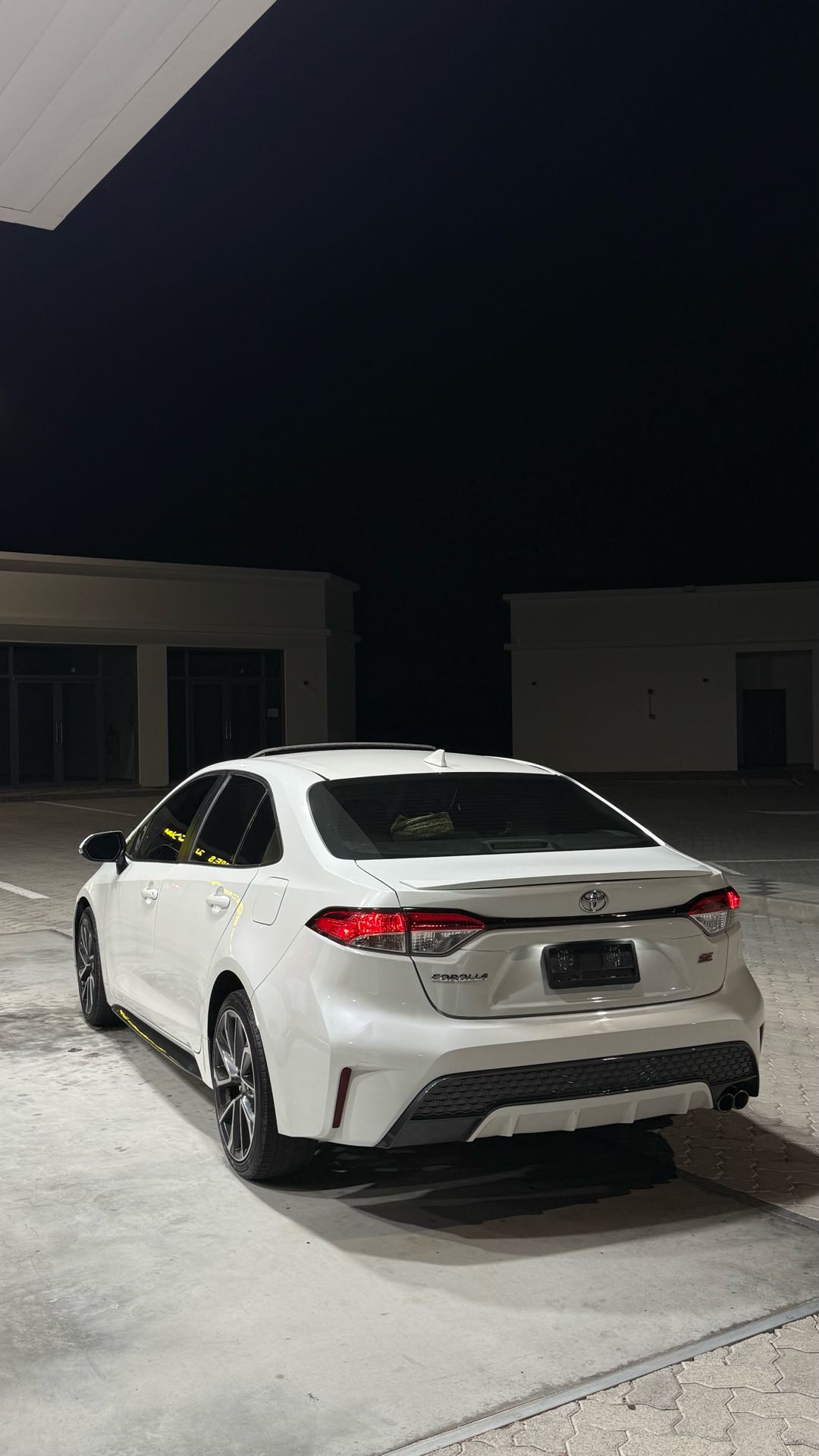 Car Image 2020 TOYOTA COROLLA XSE