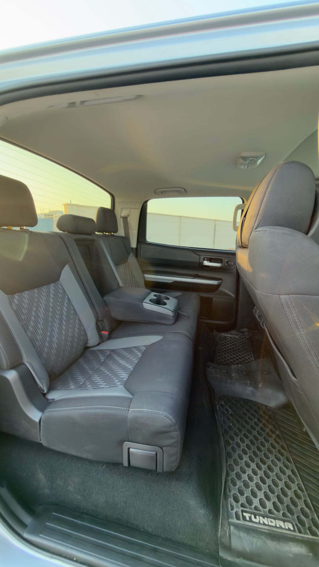 Car Image 2020 TOYOTA TUNDRA SR5