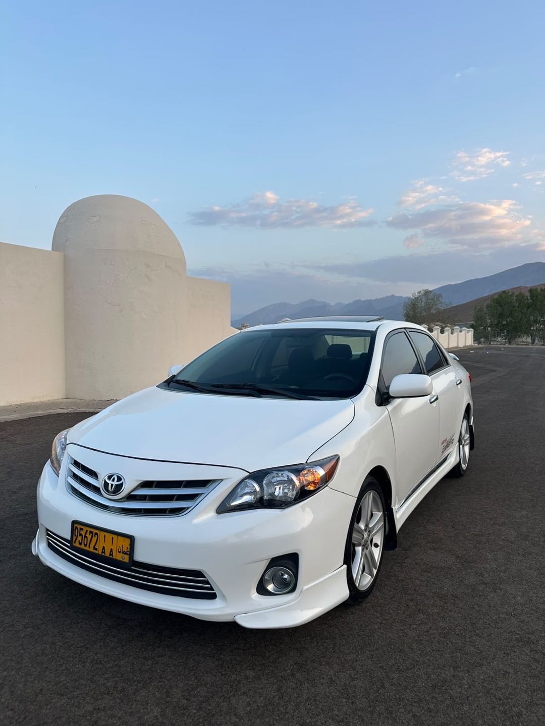 Car Image 2011 TOYOTA COROLLA S