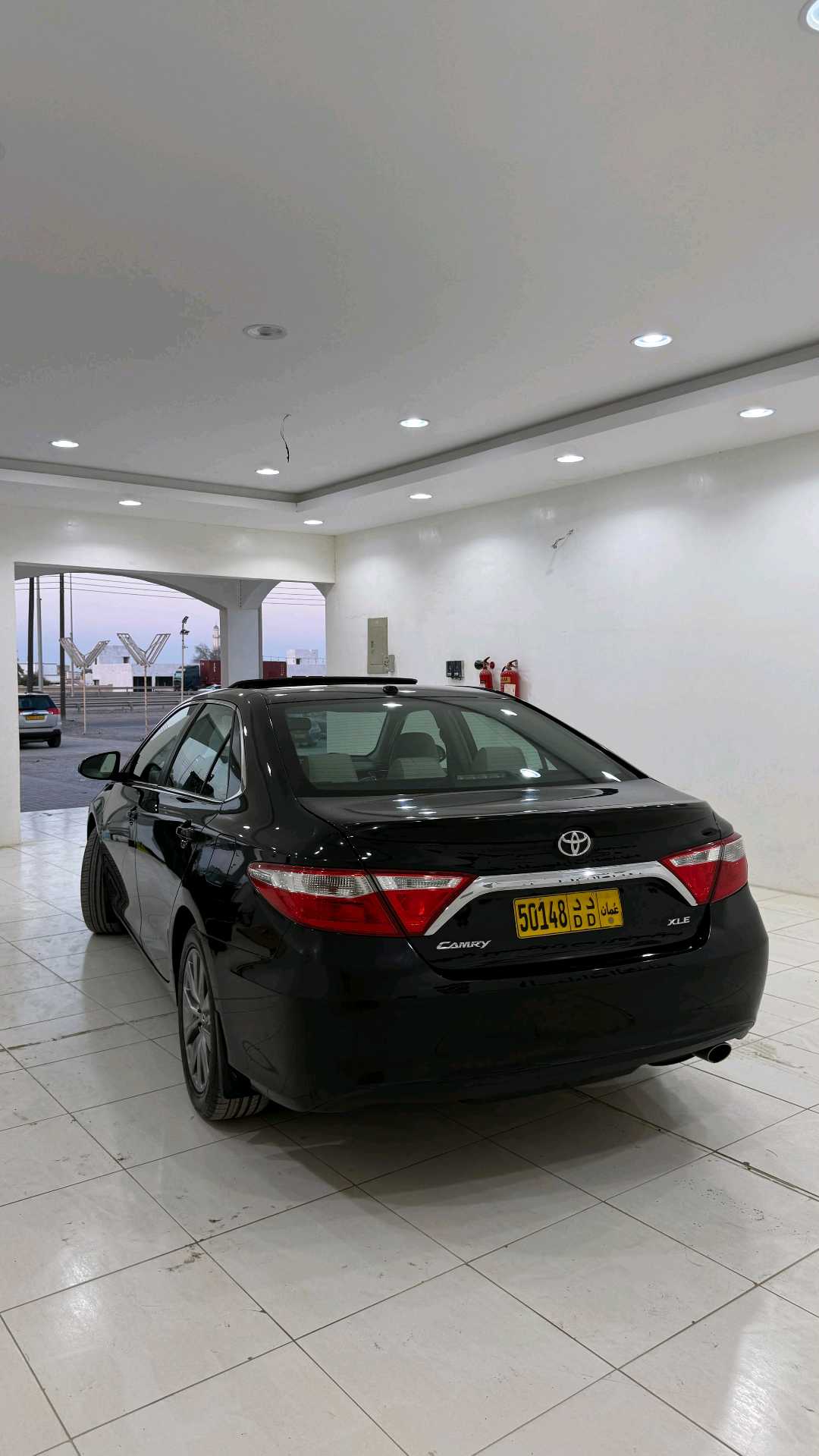 Car Image 2017 TOYOTA CAMRY XLE