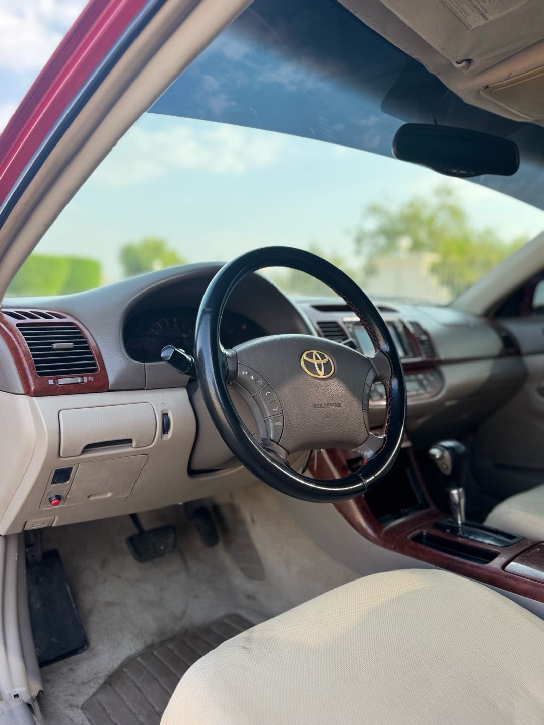 Car Image 2005 TOYOTA CAMRY XLE