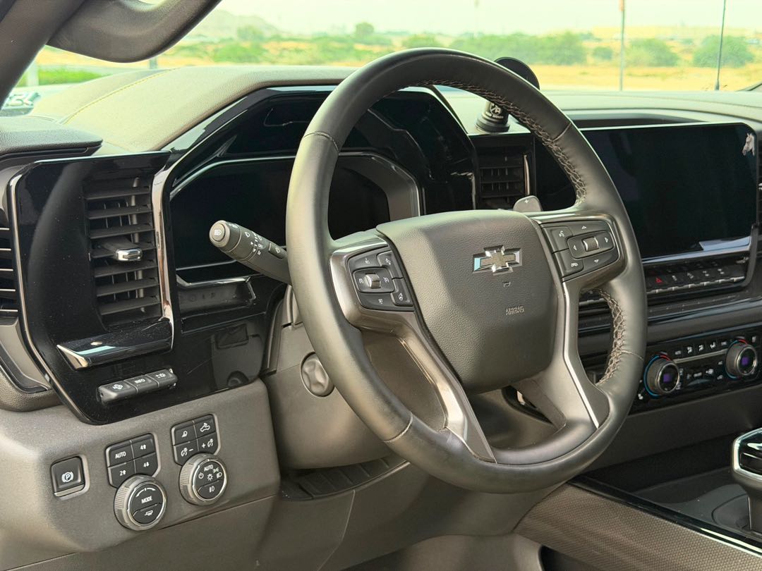Car Image 2023 CHEVROLET SILVERADO ZR2