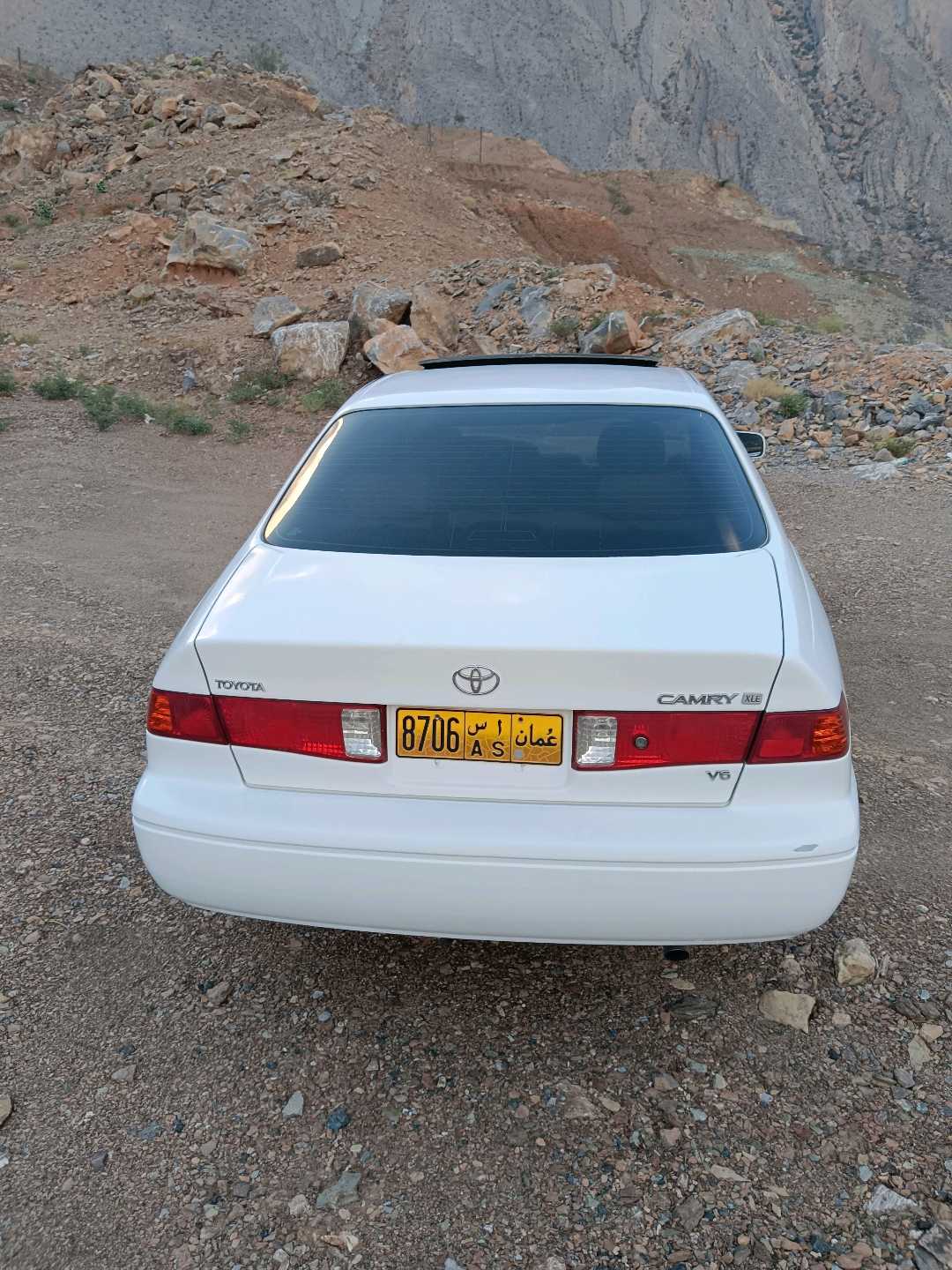 Car Image 2001 TOYOTA CAMRY XLE
