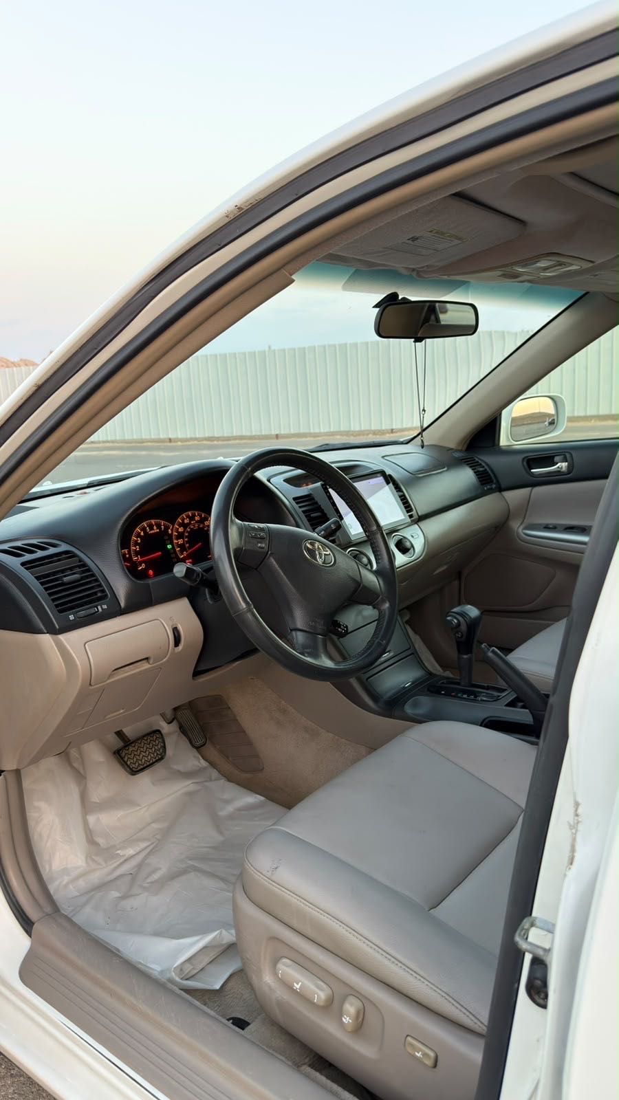 Car Image 2005 TOYOTA CAMRY SE