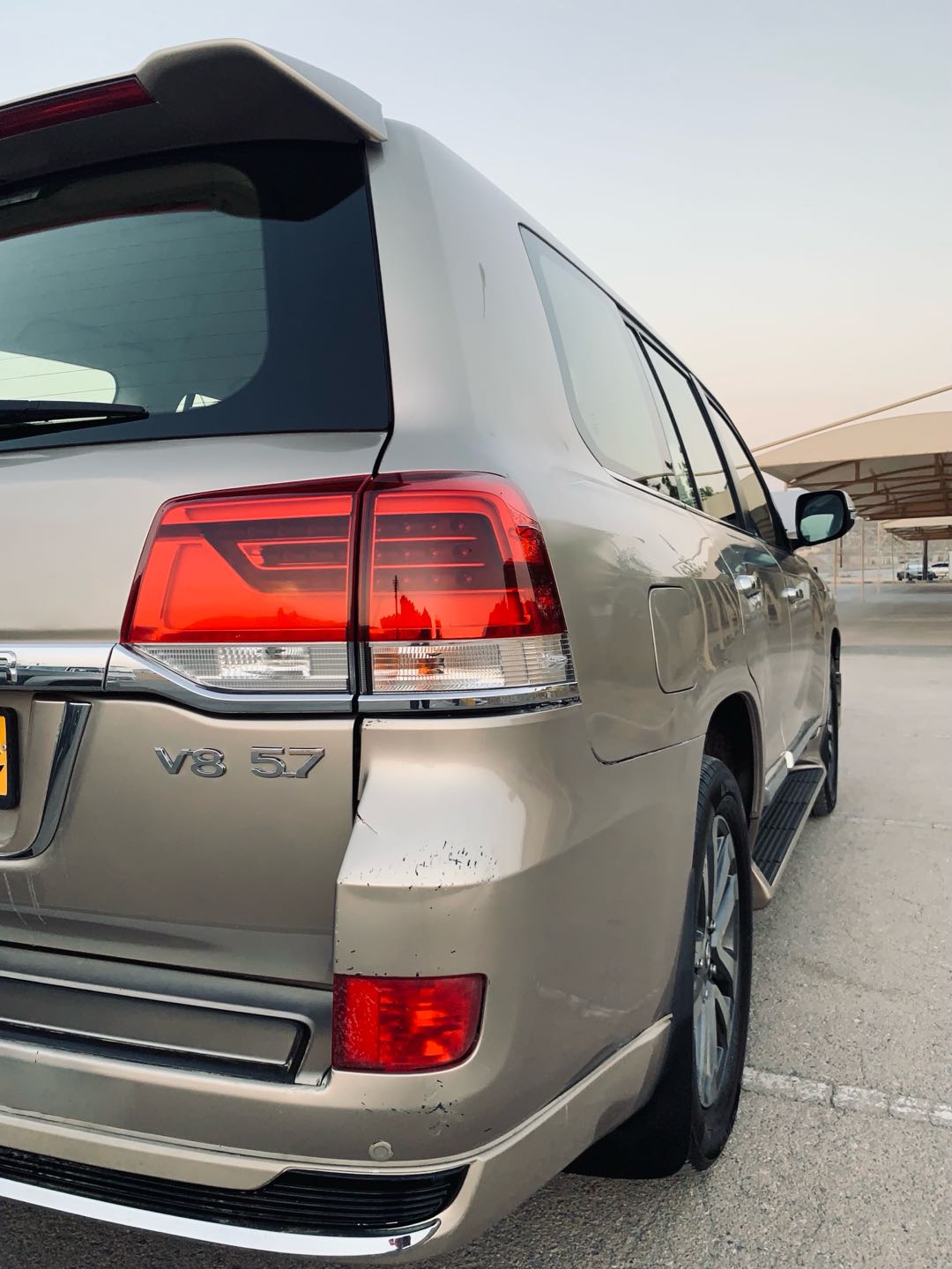Car Image 2017 TOYOTA LAND CRUISER VX.R