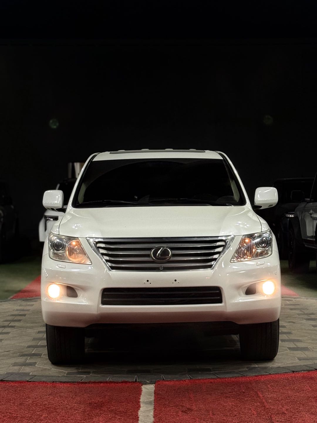 Car Image 2009 LEXUS LX 570 Luxury