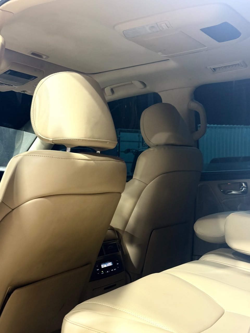 Car Image 2009 LEXUS LX 570 Luxury
