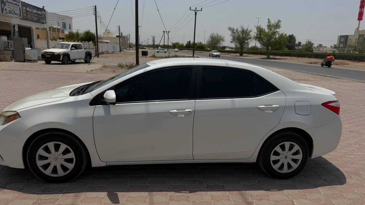 Car Image 2016 TOYOTA COROLLA Limited