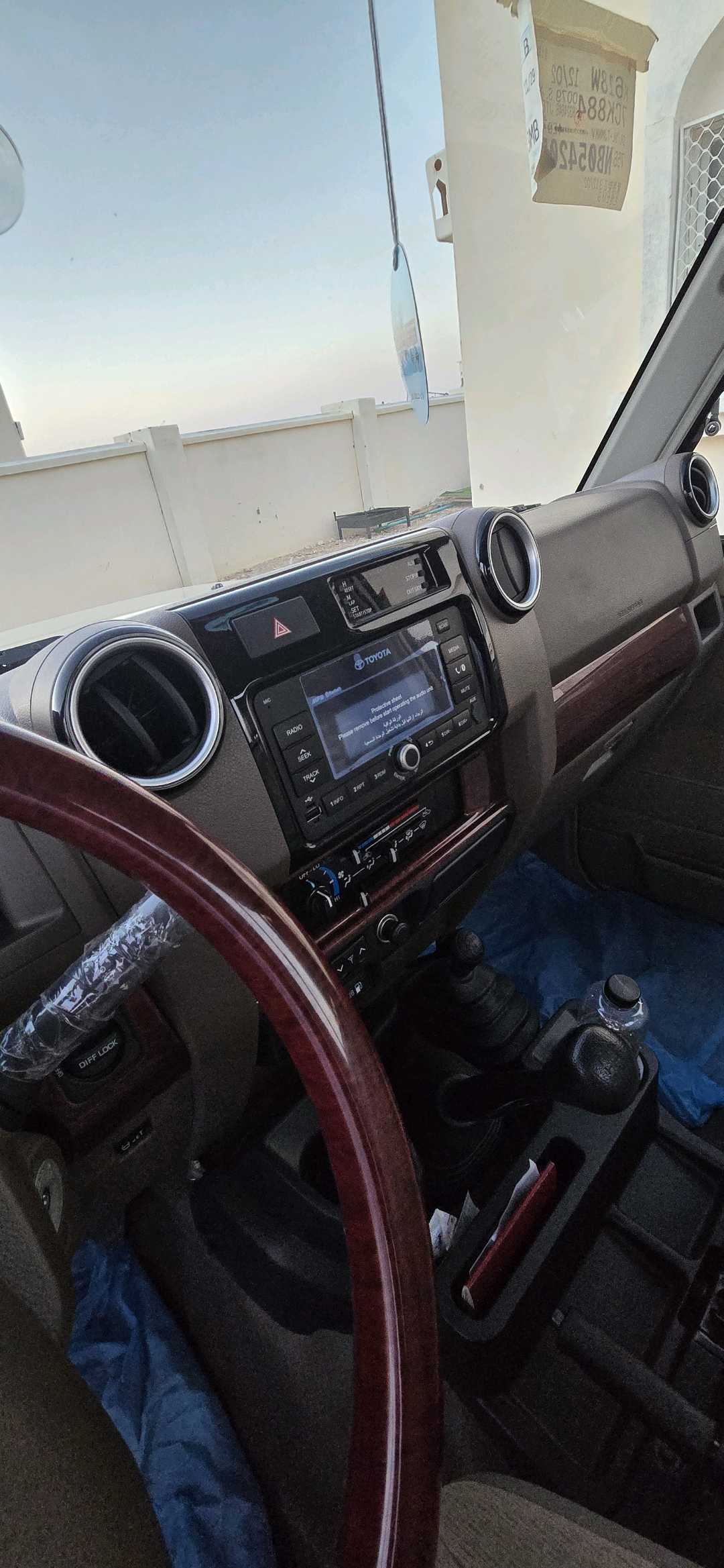Car Image 2022 TOYOTA Cruiser Pickup GXL