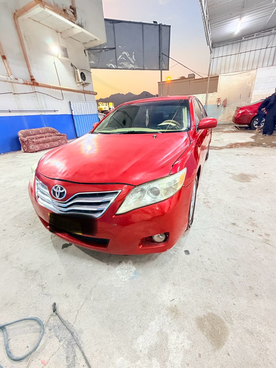 Car Image 2011 TOYOTA CAMRY LE