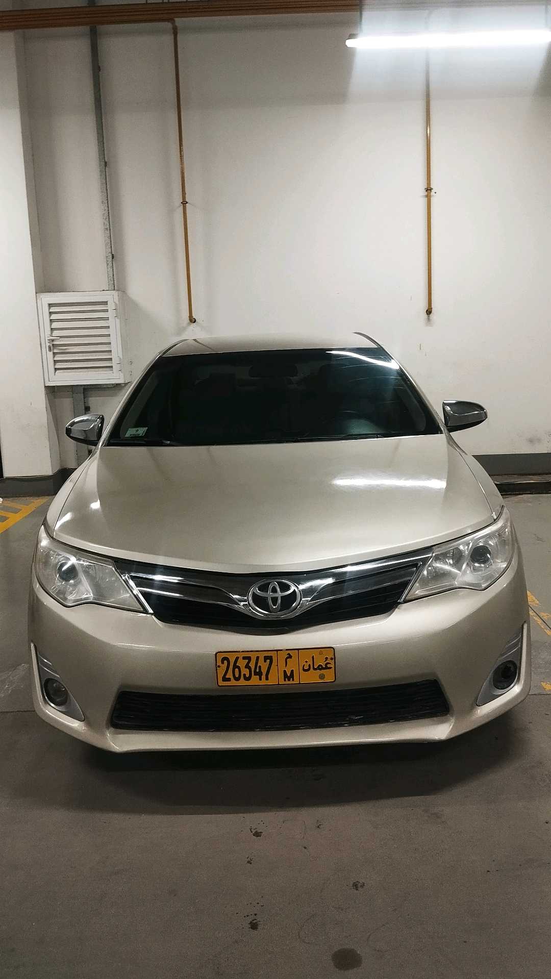 Car Image 2014 TOYOTA CAMRY XLE