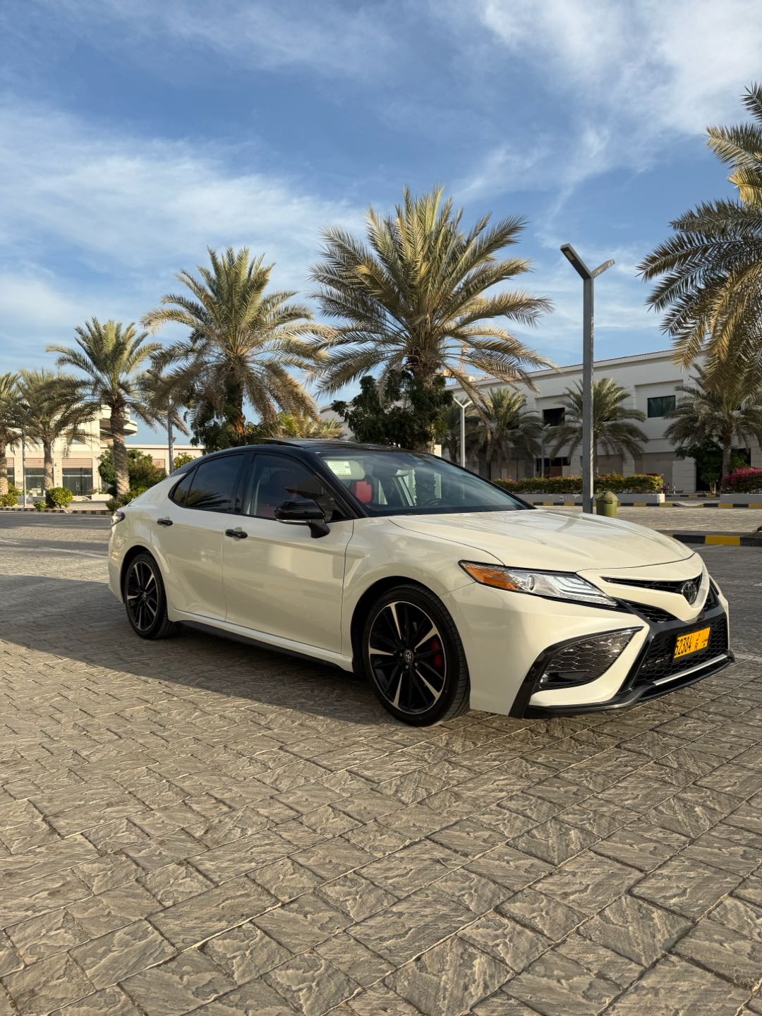 Car Image 2020 TOYOTA CAMRY XSE
