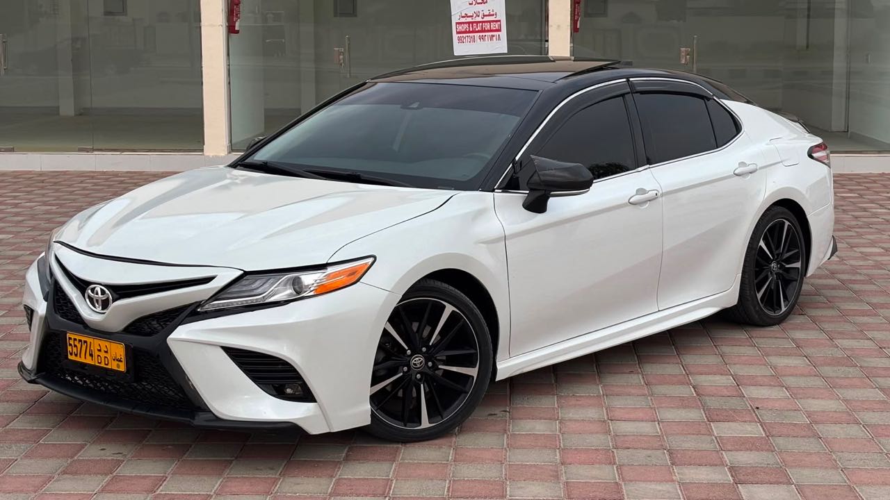 Car Image 2020 TOYOTA CAMRY XSE