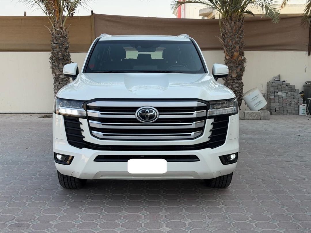 Car Image 2025 TOYOTA LAND CRUISER GX.R