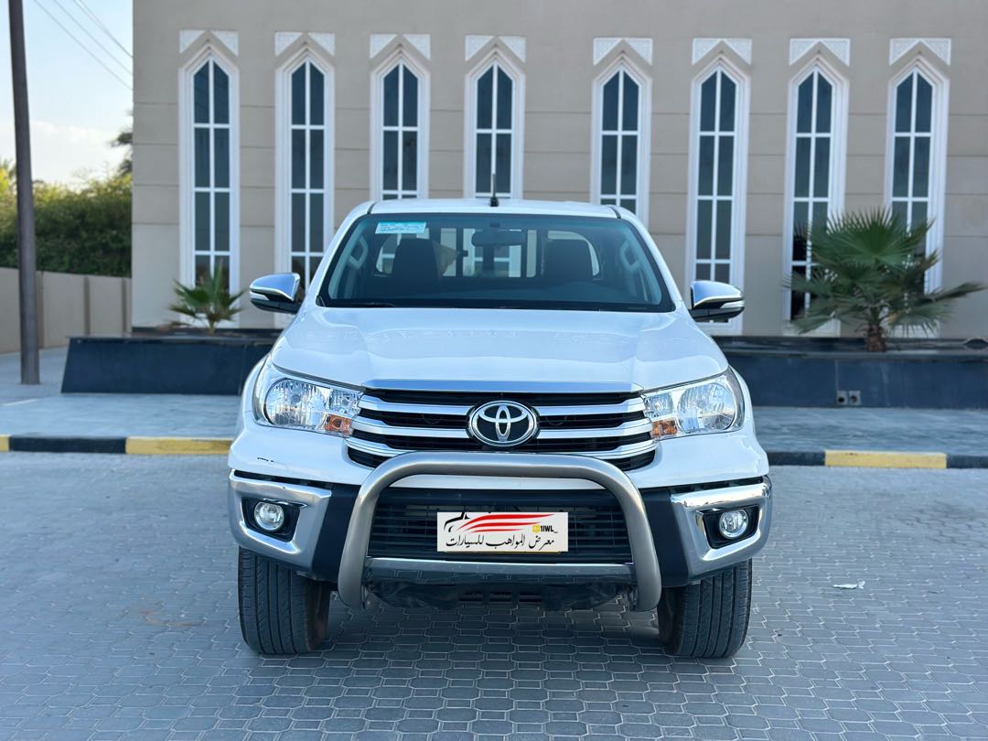Car Image 2016 TOYOTA HILUX 2.7