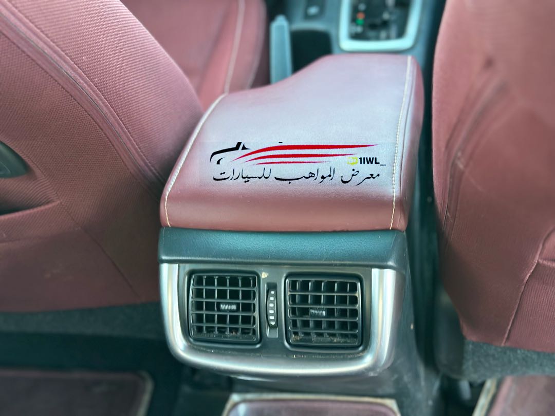Car Image 2016 TOYOTA HILUX 2.7