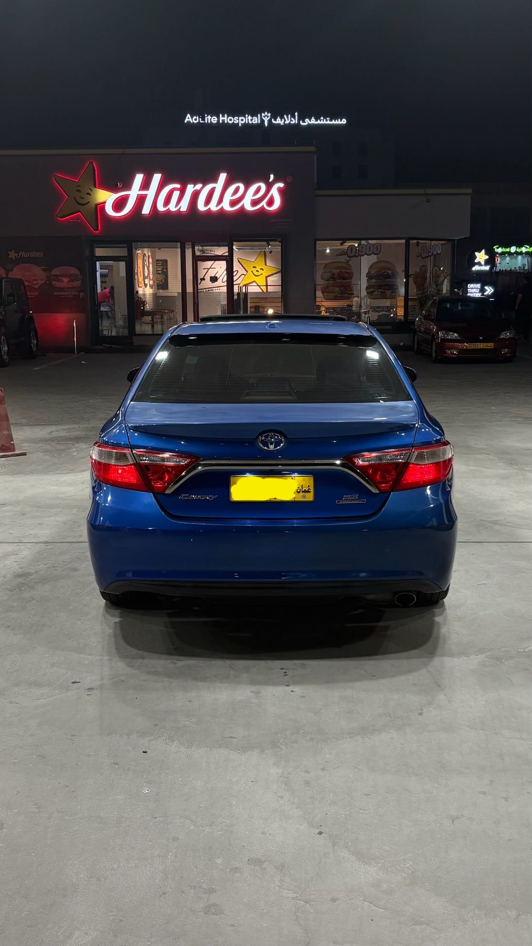 Car Image 2016 TOYOTA CAMRY SE