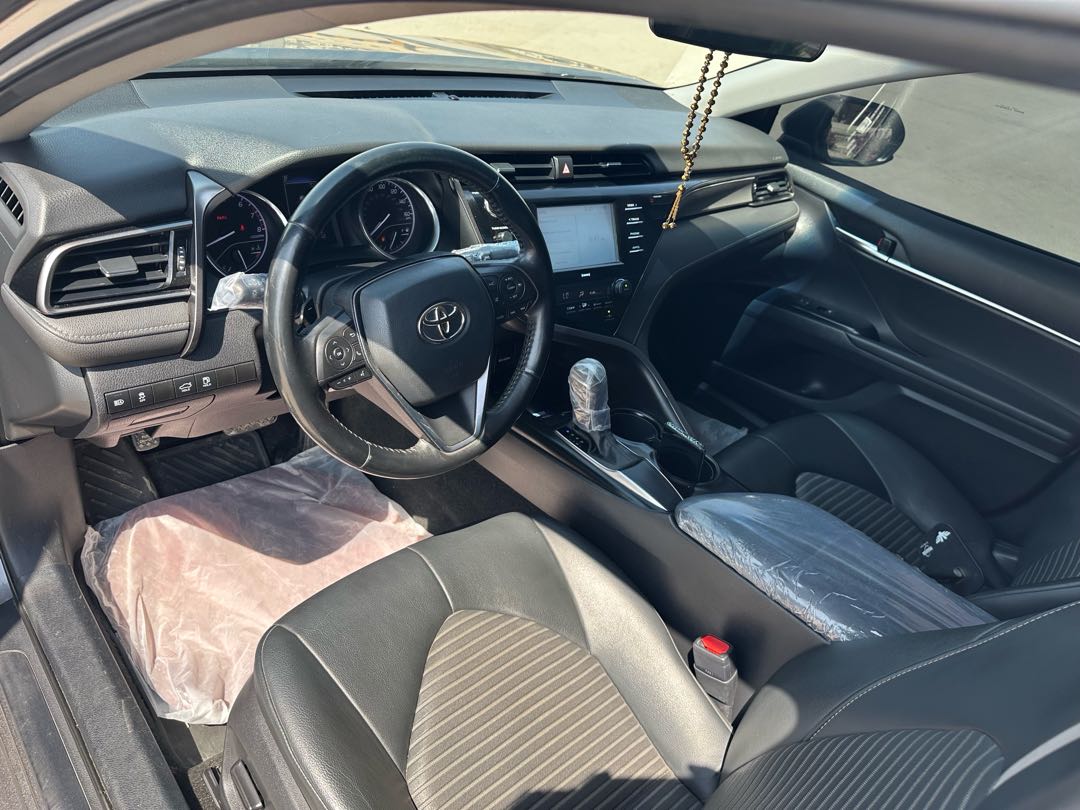 Car Image 2020 TOYOTA CAMRY SE