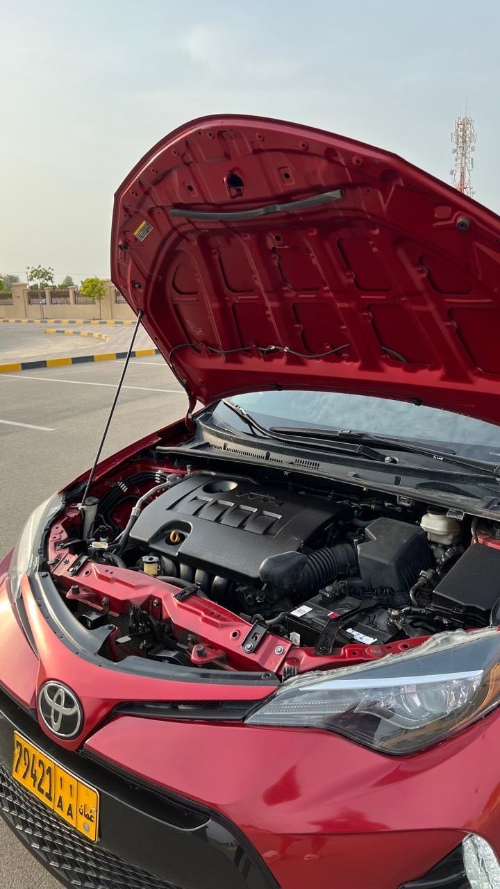 Car Image 2018 TOYOTA COROLLA L