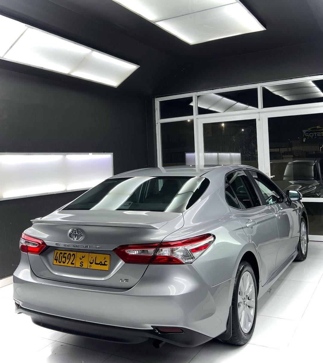Car Image 2019 TOYOTA CAMRY LE