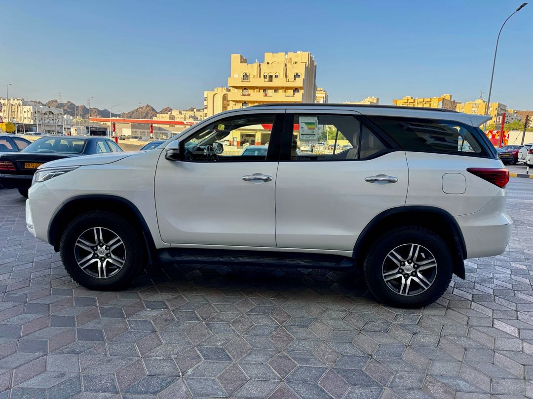 Car Image 2023 TOYOTA FORTUNER EXR