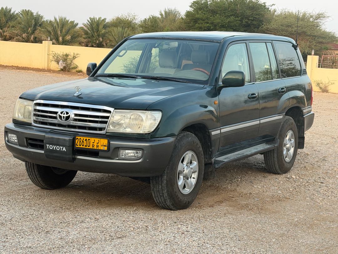 Car Image 1998 TOYOTA LAND CRUISER VX.R