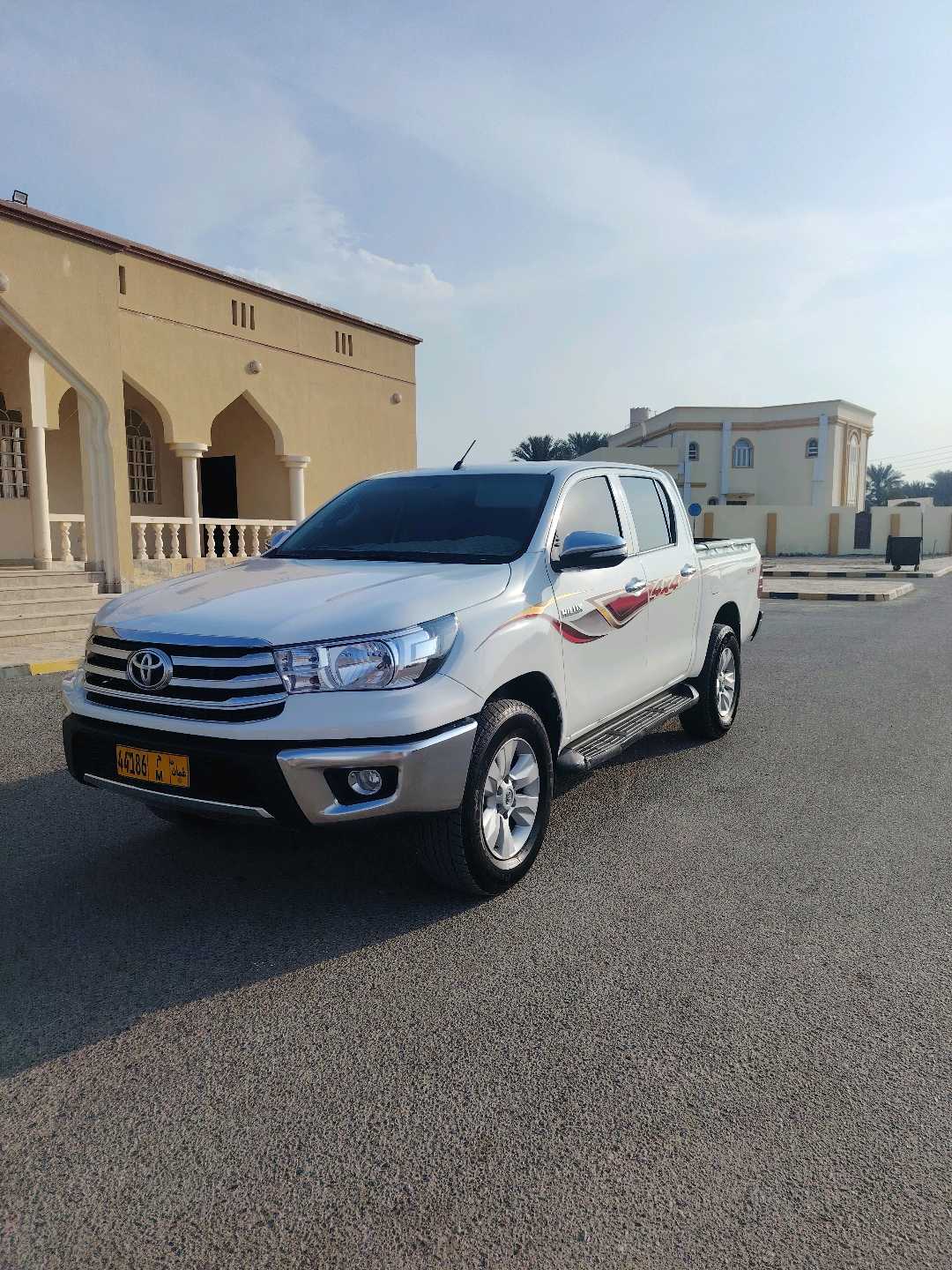 Car Image 2019 TOYOTA HILUX 2.7