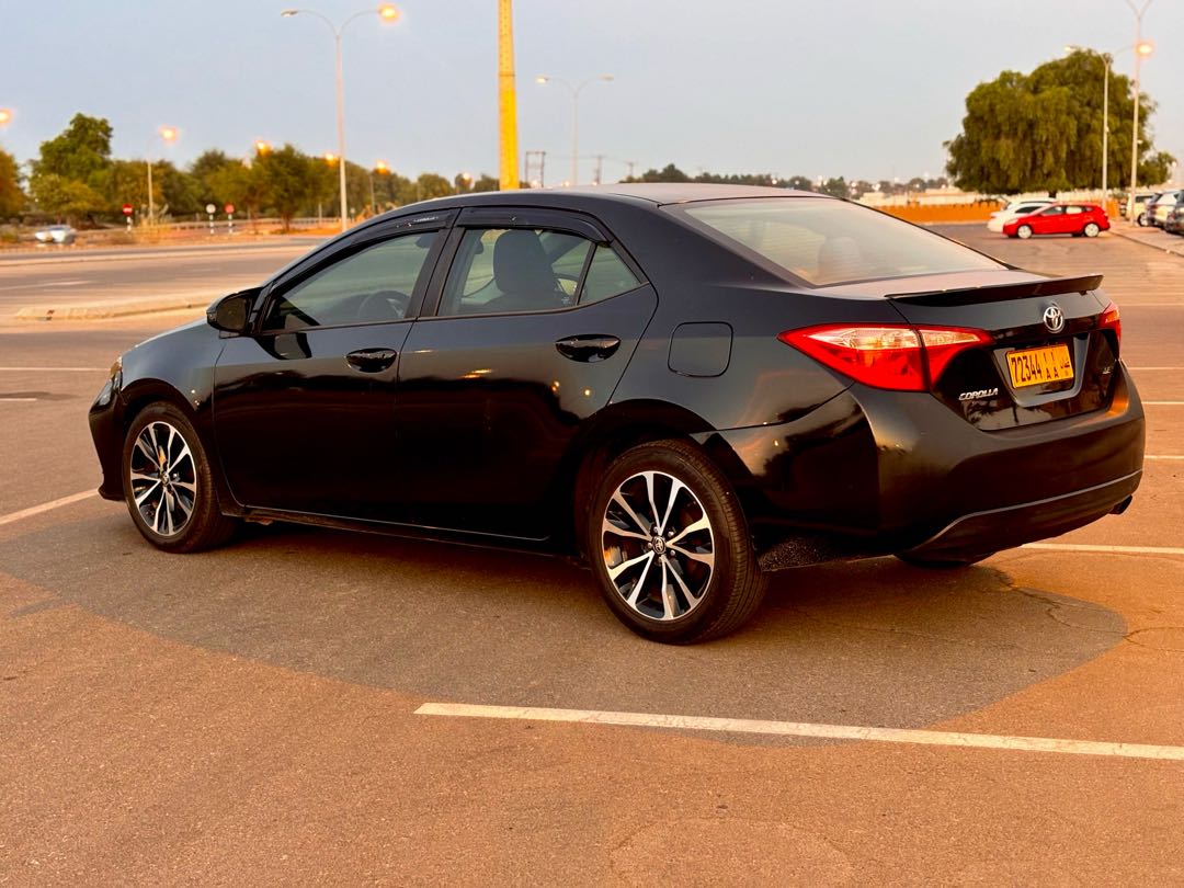 Car Image 2019 TOYOTA COROLLA Limited