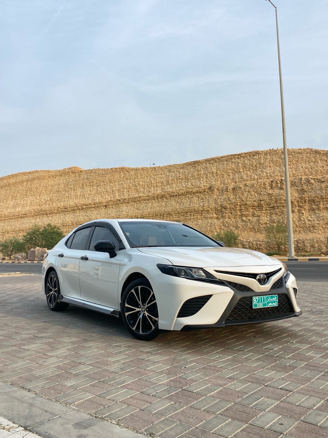 Car Image 2020 TOYOTA CAMRY SE