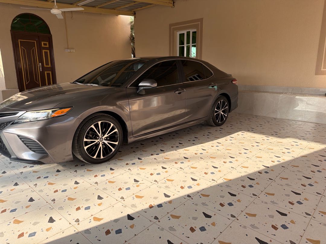 Car Image 2020 TOYOTA CAMRY SE