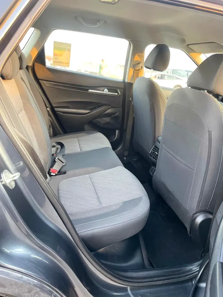 Car Image 2021 KIA SELTOS LX