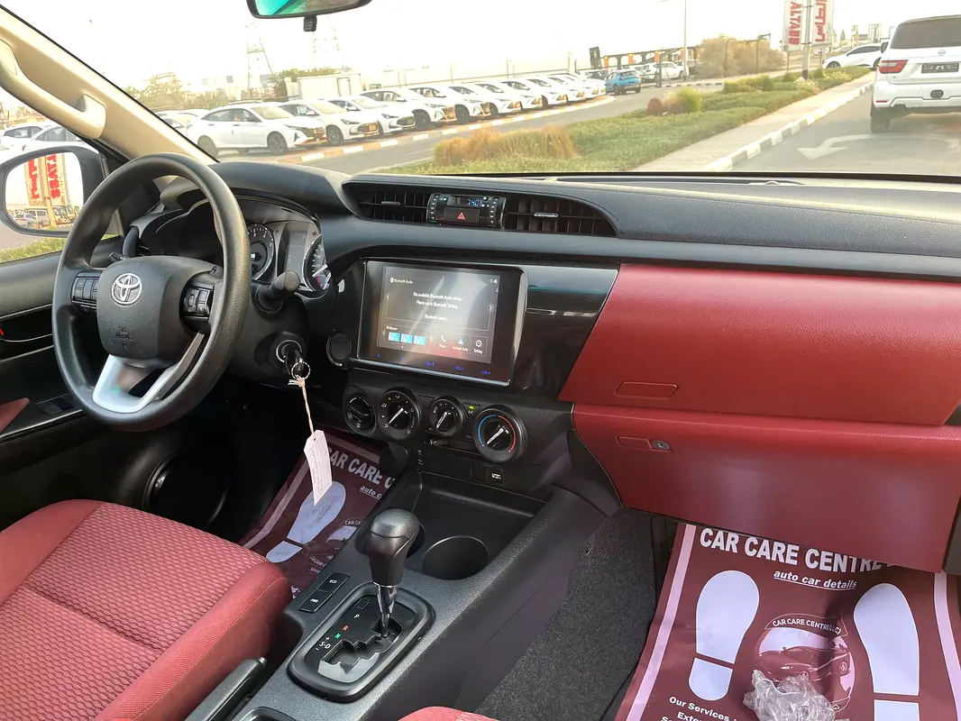 Car Image 2025 TOYOTA HILUX Double Cab DLX