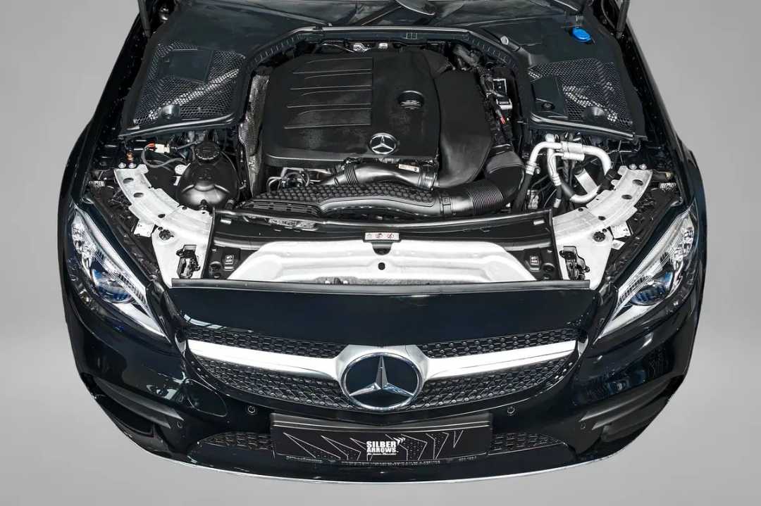 Car Image 2020 MERCEDES C Class 300