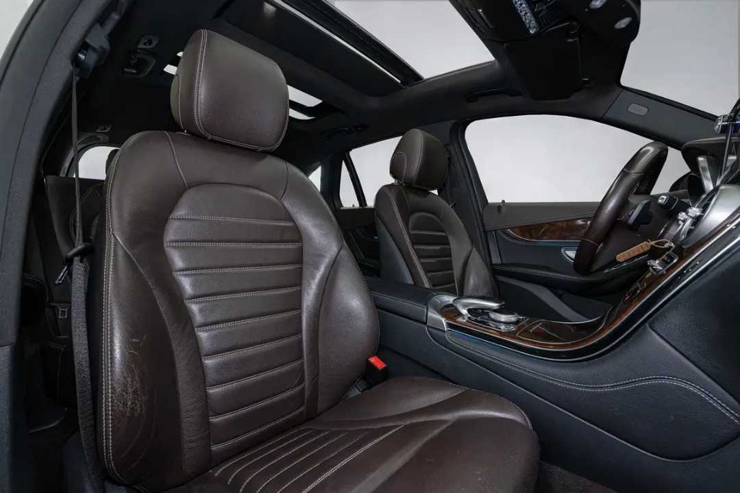 Car Image 2017 MERCEDES GLC CLASS GLC 250 4MATIC