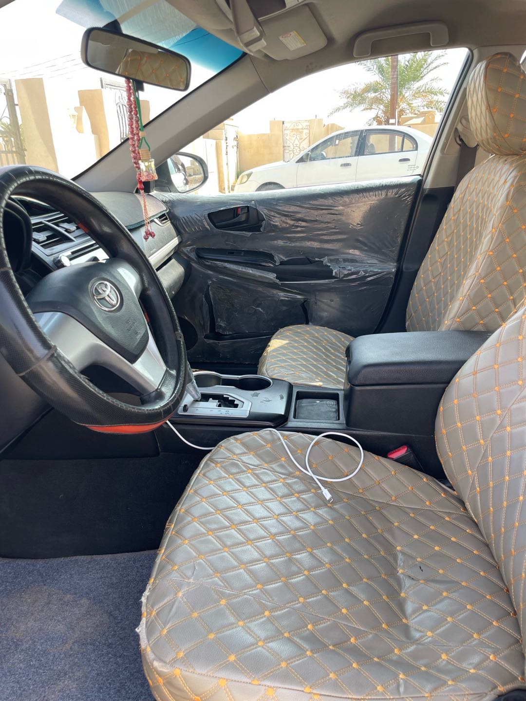 Car Image 2014 TOYOTA CAMRY GL