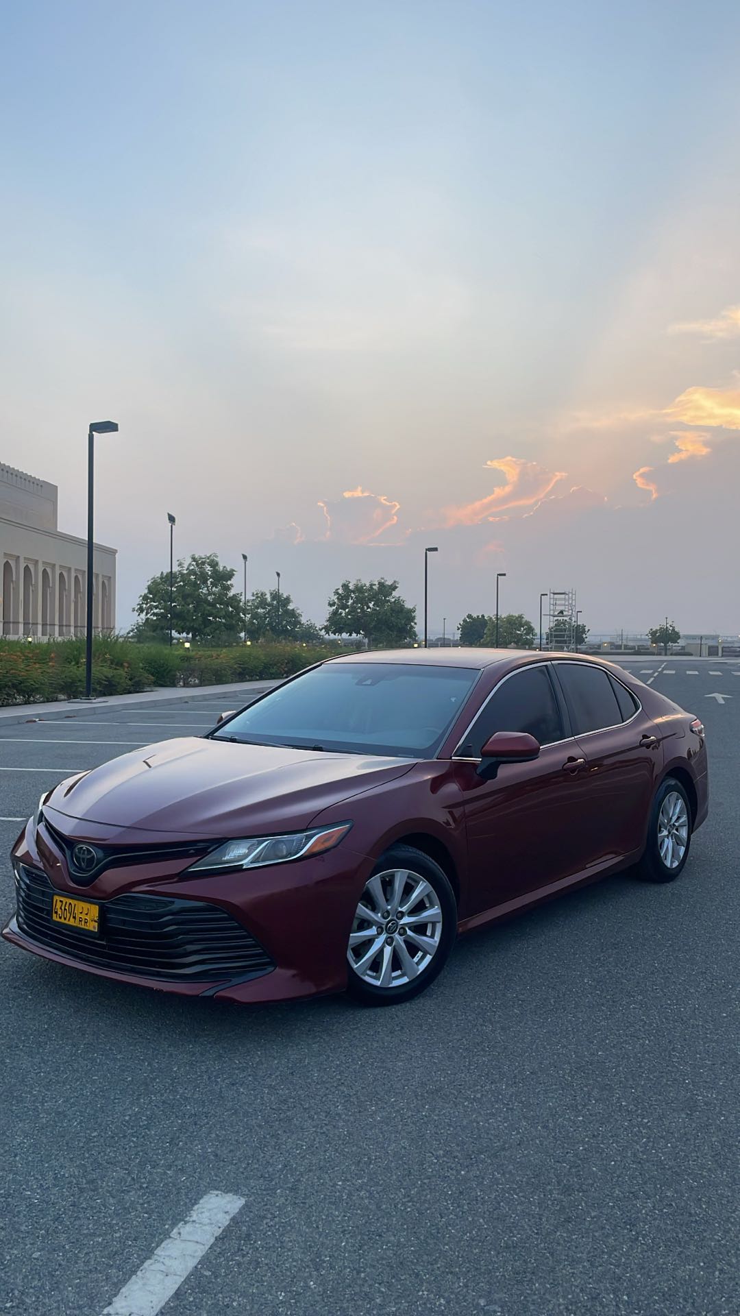 Car Image 2018 TOYOTA CAMRY LE