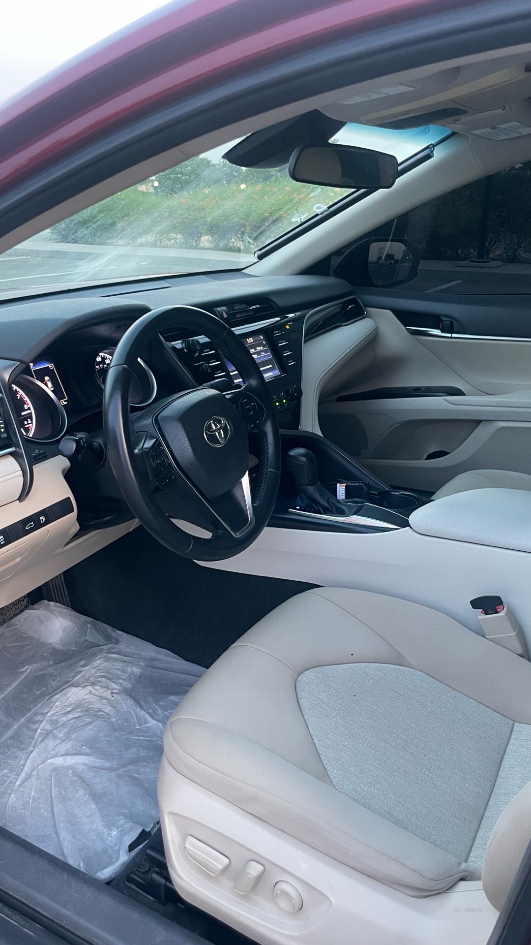 Car Image 2018 TOYOTA CAMRY LE